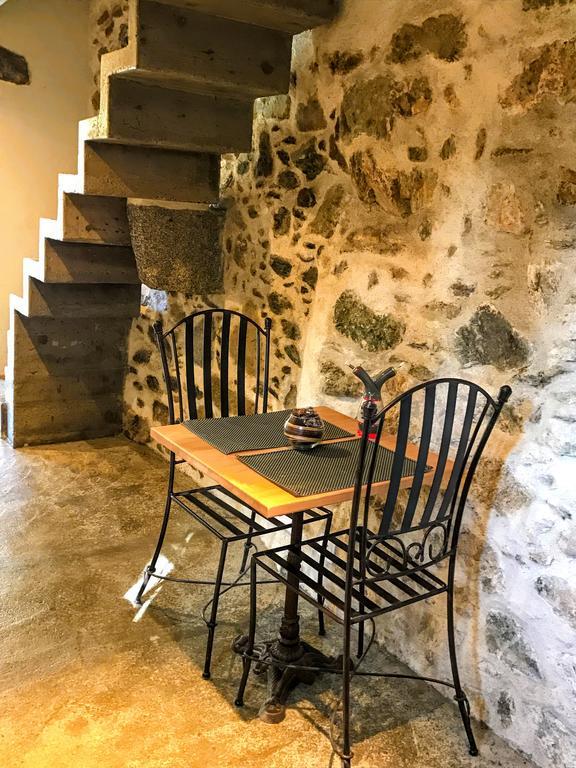 U Fragnu Guest House Omessa ภายนอก รูปภาพ